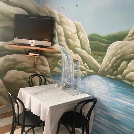 Zlaty Lev Hotel Puclice