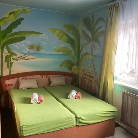 Zlaty Lev Hotel Puclice