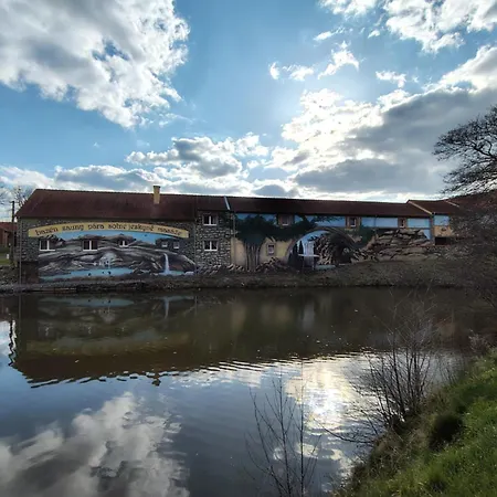 Zlaty Lev Hotel