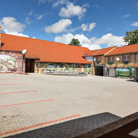 Zlaty Lev Hotel